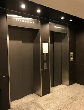 GGIC京橋ビルディングの外観