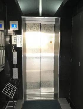 三共ビルの外観