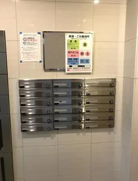 コスモグレイス新宿の外観