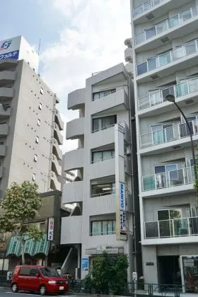大場ビルの外観