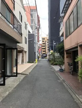 寿ビルの外観