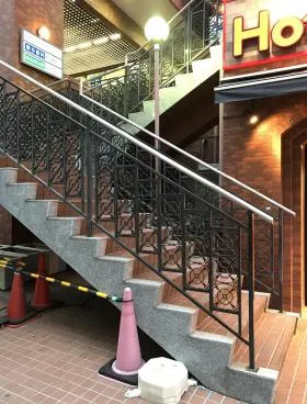 後楽園ビルの外観