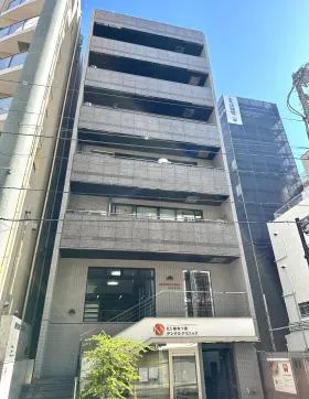 ルート麻布ビルの外観
