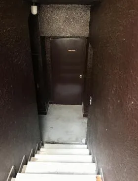 PELANGI神宮ビルの外観