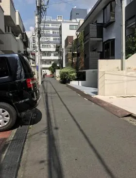 PELANGI神宮ビルの外観