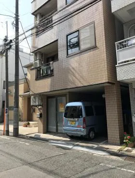 相坂ビルの外観