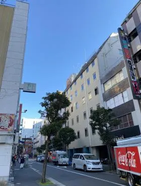 麗佳ビルの外観