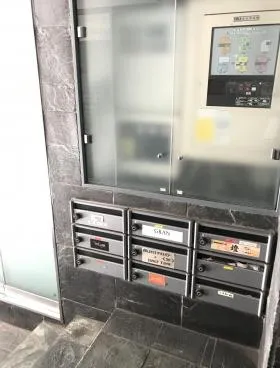 第二対翠館ビルの外観
