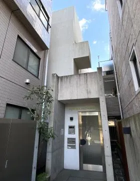 JLBグランエクリュ表参道ビルの外観