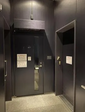 PMO新宿御苑前ビルの外観