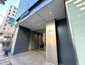 PMO新宿御苑前ビルの外観