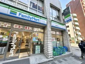 ファミリーマート