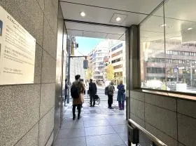 地上に出る