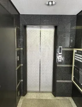 西新橋TMビルの外観