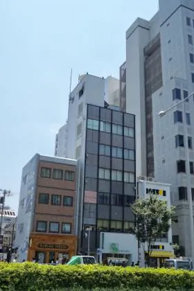 青南ビルの外観