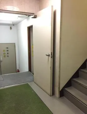 第一谷ビルの外観