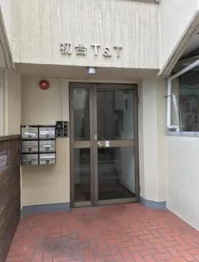 初台T&Tビルの外観