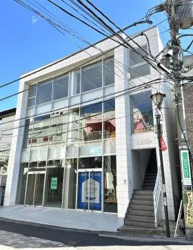 神宮前YOビルの外観