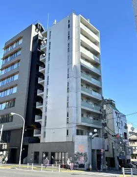 ワイズ テラス原宿ビルの外観