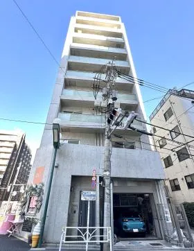 ワイズ テラス原宿ビルの外観