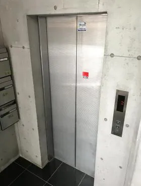 親和ビルの外観
