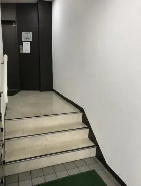 赤坂からす亭ビルの外観