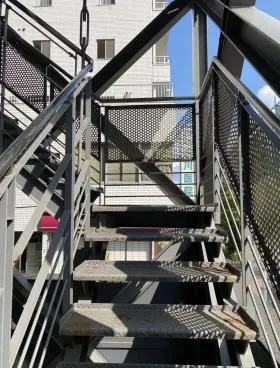 麻布ウィンテルビルの外観