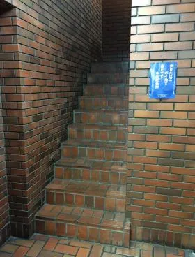 サニービルの外観