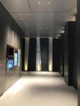 A-PLACE新橋駅前ビルの外観