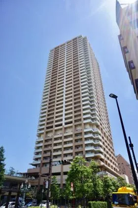 いちかわザ・タワーズイーストの外観