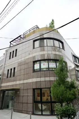 TRTビルの外観