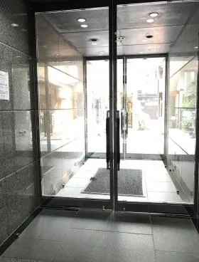 ネット赤坂ビルの外観