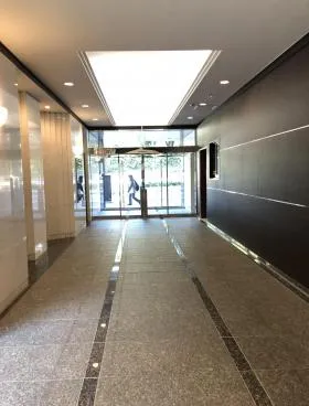 セブン南青山ビルの外観