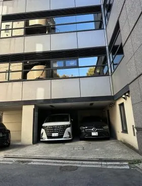 セブン南青山ビルの外観