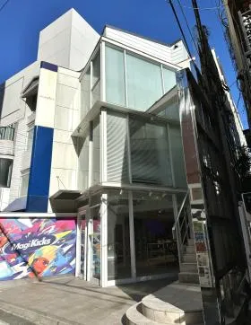 インガレッソビルの外観