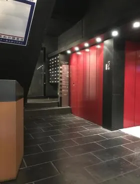 六本木三丁目ビルの外観