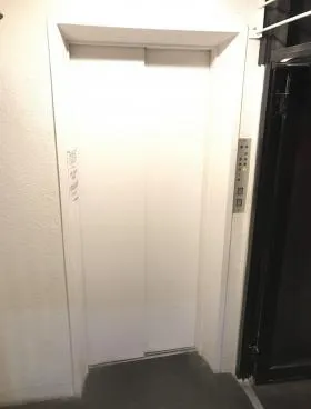 六本木三丁目ビルの外観