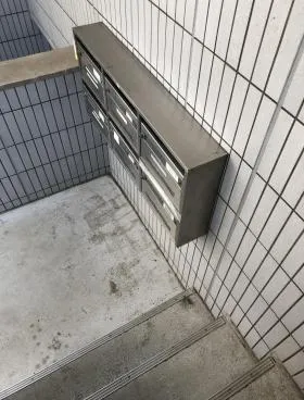 USビルの外観