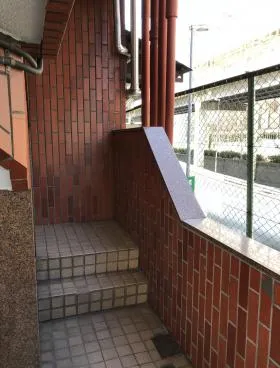 京橋第3長岡ビルの外観