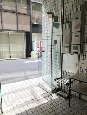 青朋ビルの外観