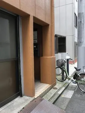 アジロビルの外観