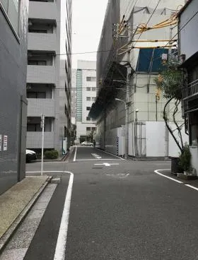 アジロビルの外観