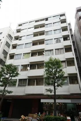 オリエント新宿ビルの外観