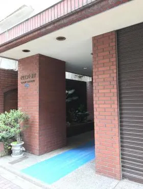 オリエント新宿ビルの外観
