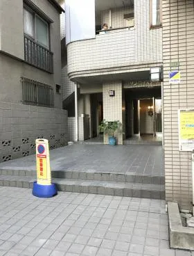 メゾンウィスタリアビルの外観