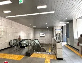 出入口1（駅構内）
