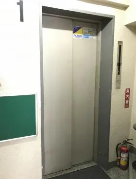 橘ビルの外観