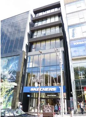 EA HARAJUKU Towerビルの外観