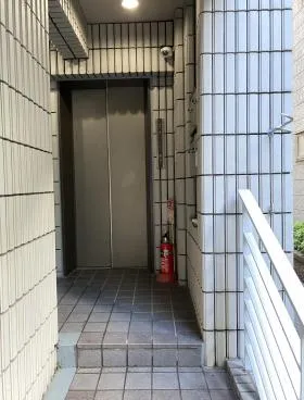 四谷金子ビルの外観