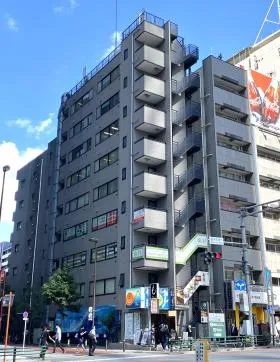 西新宿TKビルの外観